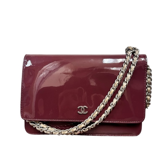 Chanel Burgundy Wallet on Chain WOC Y2K Era Crossbody w Dustbag Card and COA Bag - Picture 1 of 9